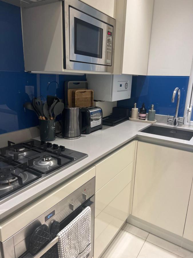 2 Bedroom Apartment Just Off Kings Road London Exterior foto