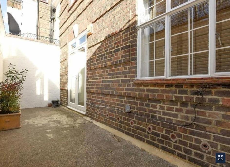2 Bedroom Apartment Just Off Kings Road London Exterior foto